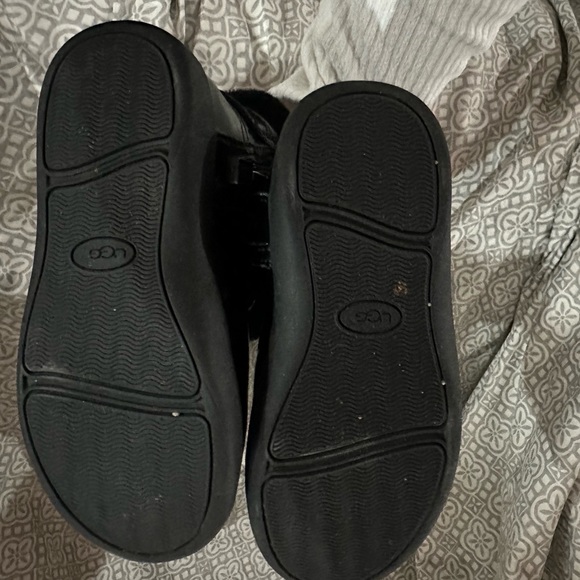 Toddler Girls UGG Boots - Picture 3 of 4